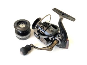 چرخ ماهیگیری آلبااستار  مدل  ALBASTAR  XY7000