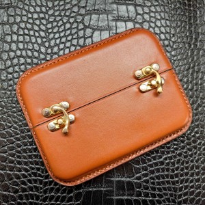 کیف سیگار بیست نخ به همراه جای زیپو عسلی