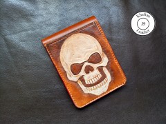کیف پول حکاکی شده با دست طرح جمجمه