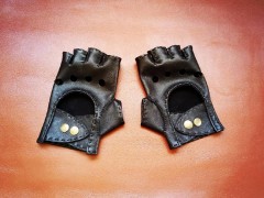 دستکش انگشتی چرم طبیعی سایز زنانه