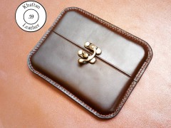کیف سیگار چرم طبیعی ظرفیت هشت نخ دارای قفل ویرگولی