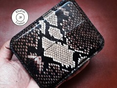 کیف سیگار چرم طبیعی ظرفیت هشت نخ طرح پوست مار مدل inside black