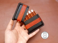 کیف سیگار چرم طبیعی ظرفیت هشت نخ دارای قفل صندوقچه ای