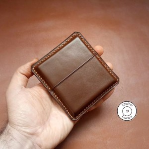 کیف  سیگار چرم طبیعی ظرفیت پنج نخ طرح گاو