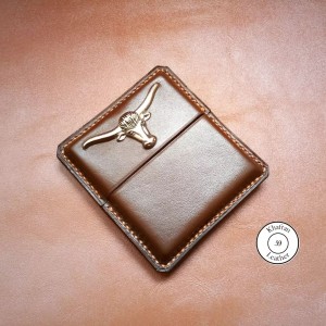 کیف  سیگار چرم طبیعی ظرفیت پنج نخ طرح گاو