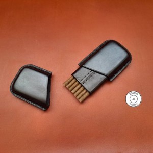 کیف سیگار ظرفیت شش نخ مناسب سیگار مور بلند