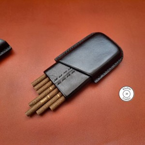 کیف سیگار ظرفیت شش نخ مناسب سیگار مور بلند