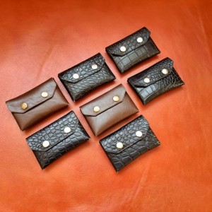 جاکارتی چرم گاوی ظرفیت دوازده کارت