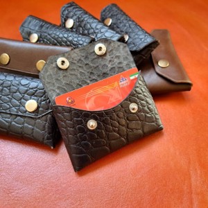 جاکارتی چرم گاوی ظرفیت دوازده کارت