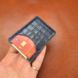 جاکارتی چرم گاوی