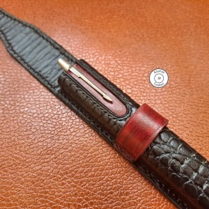 کیف خودکار ساخته شده از چرم گاوی