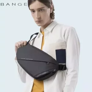 کیف قفسه سینه ضد سرقت بنج مدل BG-7502 یک کیف تک‌بند با طراحی شیک و کاربردی است که برای حمل تبلت‌ها و آیپدهای تا 8 اینچ مناسب می‌باشد. این کیف با ابعاد 35×18×5 سانتی‌متر و وزن 540 گرم، فضای کافی برای لوازم ضروری روزمره مانند گوشی همراه، پاوربانک، هندزفری و