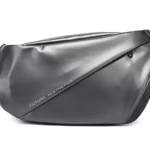 کیف قفسه سینه ضد سرقت بنج مدل BG-7502 یک کیف تک‌بند با طراحی شیک و کاربردی است که برای حمل تبلت‌ها و آیپدهای تا 8 اینچ مناسب می‌باشد. این کیف با ابعاد 35×18×5 سانتی‌متر و وزن 540 گرم، فضای کافی برای لوازم ضروری روزمره مانند گوشی همراه، پاوربانک، هندزفری و