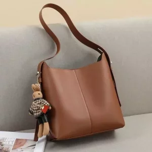 کیف دوشی زنانه چرم با ظرفیت بزرگ و طراحی ساده New Women&#39;s Leather Bucket Bag Large Capacity 5345