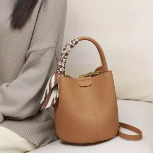 کیف دوشی زنانه چرمی با ظرفیت بزرگ Viney women&#39;s bag versatile leather portable bucket bag 4368