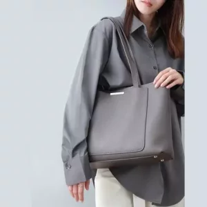 کیف دوشی زنانه چرم با ظرفیت بزرگ new fashion trendy genuine leather women&#39;s bag 5180