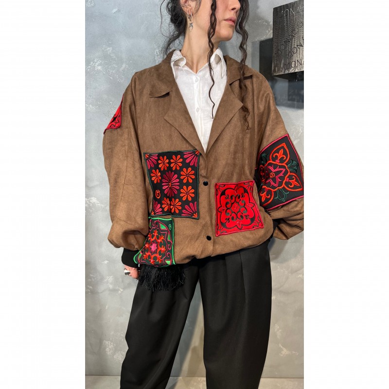 کاپشن فرشی نسكافه ای