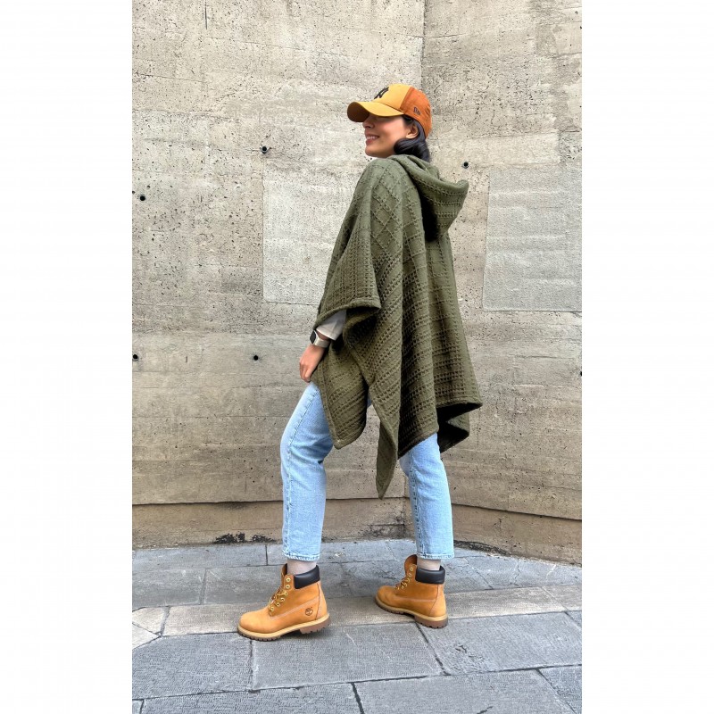 پانچو زیتونی unisex