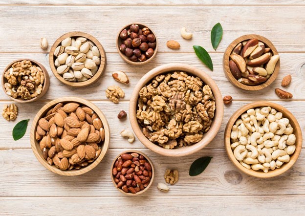 خواص بی&zwnj;نظیر آجیل و خشکبار تازه