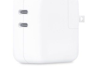 پس از شروع عرضه آداپتور برق ۳۵ واتی USB-C دو پورتی اپل، که در کنفرانس WWDC 2022 معرفی شده بود، اپل سند پشتیبانی جدیدی را منتشر کرده است که در آن...