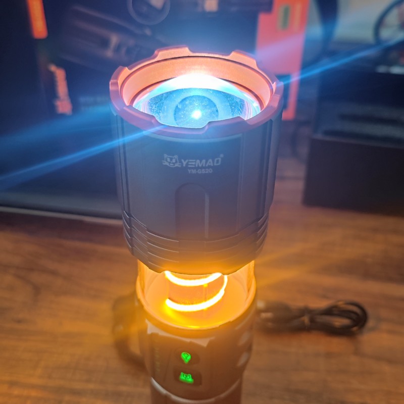 چراغ قوه زوم دار لیزری ۱ کیلومتری  فانوس دار 8 حالته پاوربانک دار