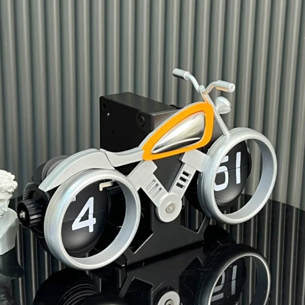 ساعت رومیزی مدل ورقه ای طرح موتور سیکلت