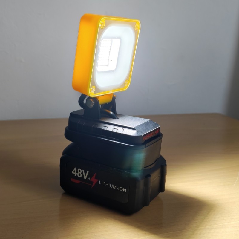 چراغ پروژکتور کمپ شارژی تک سلولی پرنور مدل working lamp