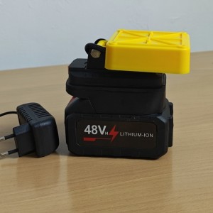 چراغ پروژکتور کمپ شارژی تک سلولی پرنور مدل working lamp