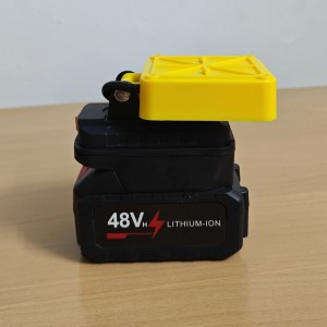 چراغ پروژکتور کمپ شارژی تک سلولی پرنور مدل working lamp