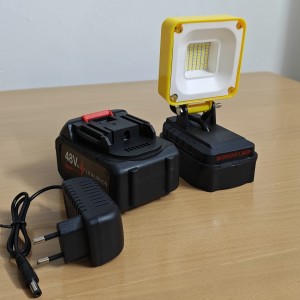 چراغ پروژکتور کمپ شارژی تک سلولی پرنور مدل working lamp