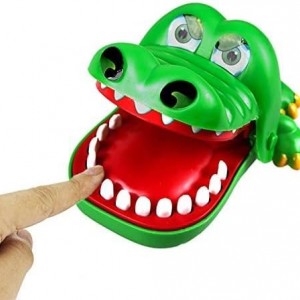 اسباب بازی تمساح گازگیر – Crocodile Bite Fingers