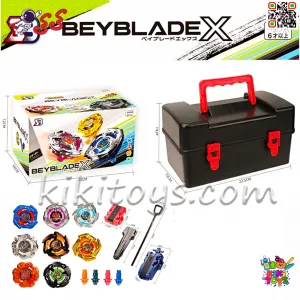 پک BEYBLADE X در یک باکس مشکی زیبا و مقاوم ارائه می‌شود که نگهداری و حمل قطعات را آسان می‌کند. فرفره‌های خود را همیشه مرتب و آماده‌ی نبرد نگه دارید و حرفه‌ای