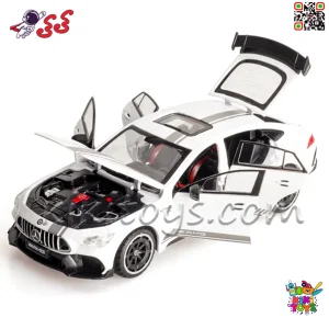 صندوق باز شده در پشت ماکت مرسدس‌بنز AMG GT63