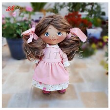 عروسک طراحی چهره دست دوز پیراهن صورتی 1 KIKI