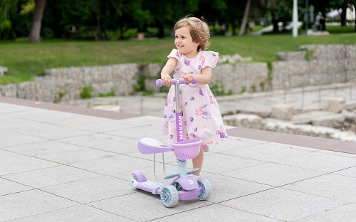 اسکوتر سواری چه مهارت هایی در کودک تقویت میکند؟