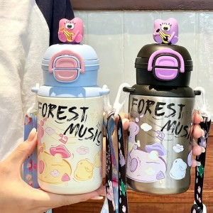فلاسک نی دار 480 میلی لیتر مدل Forest music