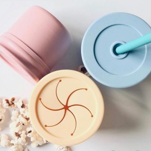 لیوان نی دار و اسنک خوری سیلیکونی مینیک اوی اوی MINIKOIOI