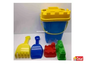 بیل و سطل ساحلی همراه با قلعه بزرگ