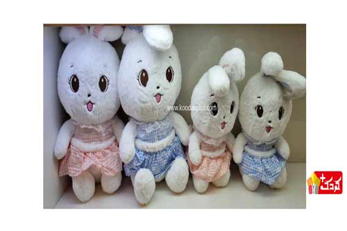عروسک خزی خرگوش لباس چهار خونه گل دار ضد حساسیت می باشد