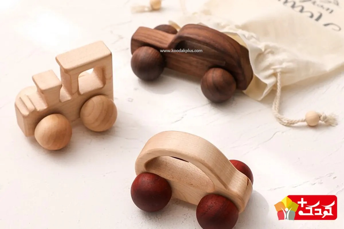 در تولید اسباب بازی های چوبی استاندارد از چوب مرغوب استفاده می گردد