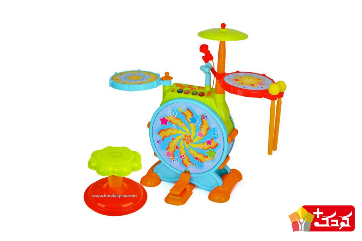 جاز و درام هولی تویز یک اسباب بازی موزیکال و بسیار کاربردی برای کودکان می باشد و مناسب برای کودکان بالای 3 سال است.