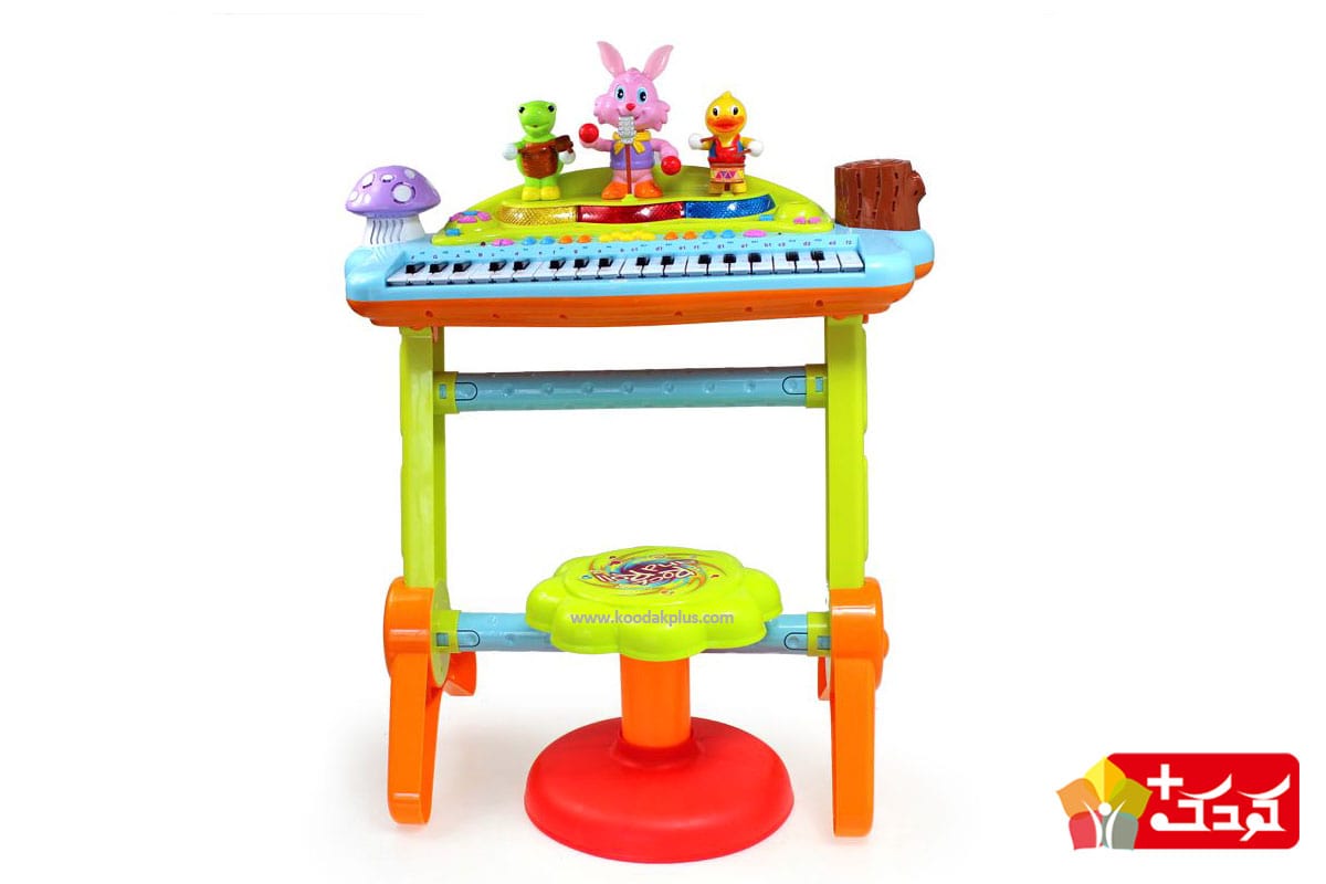 ارگ یا پیانو همراه با صندلی کودک محصول شرکت هولی تویز یک اسباب بازی با کیفیت و آموزشی مناسب برای کودکان 3 سال به بالا می باشد.