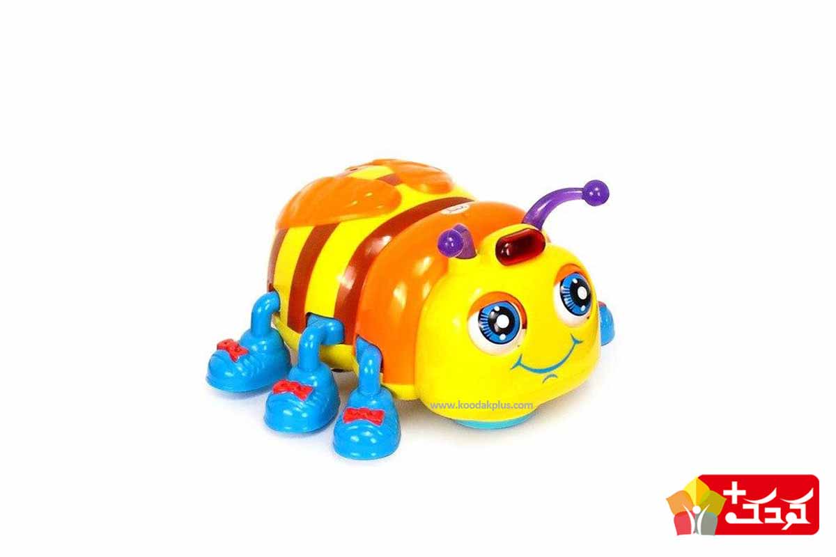 کفشدوزک یا زنبور اسباب بازی هولی تویز موزیکال و حرکتی بوده و مناسب برای کودکان بالای 3 سال است.