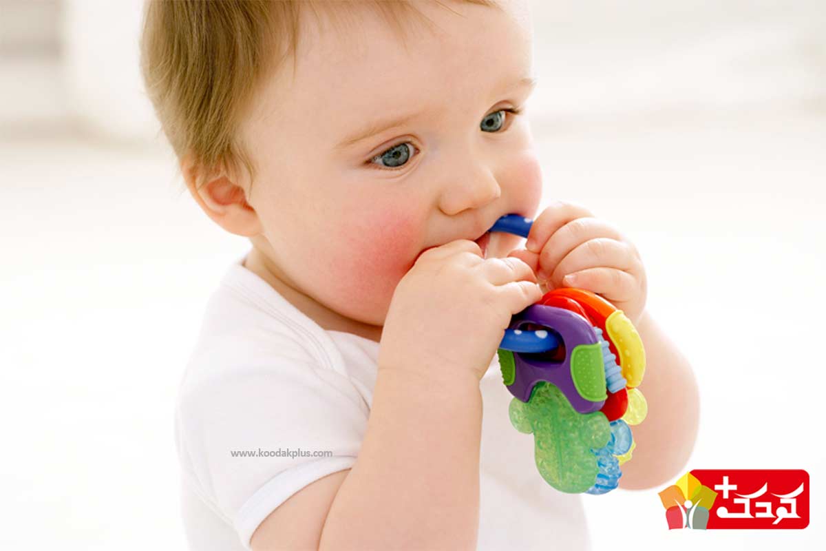 اسباب بازی مناسب برای کودک یک ساله باید قابلیت شست و شو و استفاده مجدد داشته باشد