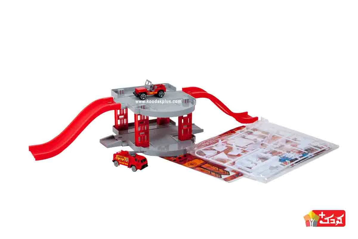 ست ایستگاه آتش نشانی همراه با ماشین مدل 17-180؛ شامل 28 قطعه برای سر هم کردن و ساختن ایستگاه آتش نشانی می باشد.