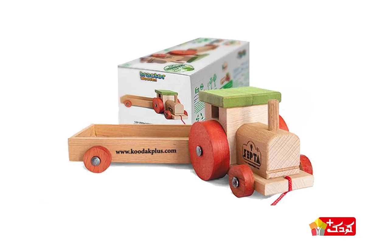 اسباب بازی تراکتور چوبی از محصولات برند سپتا تویز است