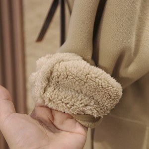 کاپشن داخل خز