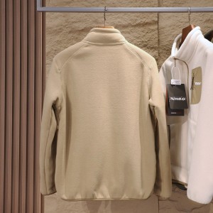 پوشاک کوهنوردی