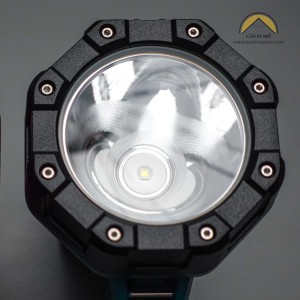 چراغ قوه صنعتی