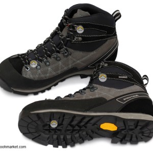 کفش کوهنوردی اسنوهاوک